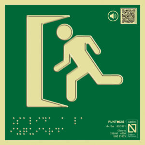 Placa fotoluminiscente Salida de emergencia a la izquierda con QR, braille y altorrelieve