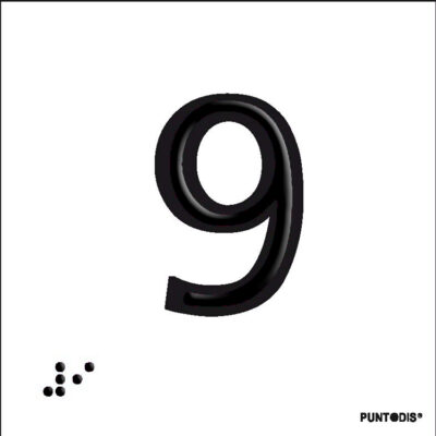Placa número 9 en braille y altorrelieve