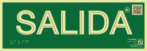 Salida con QR, braille y altorrelieve