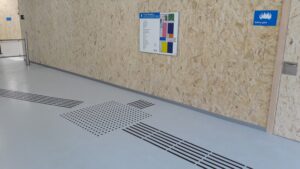 plano y suelo podotactil