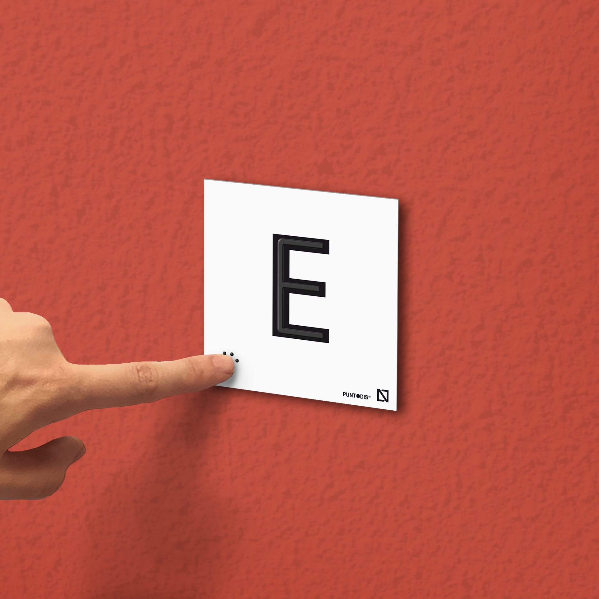 Ejemplo de colocación en pared de la placa