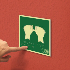 Ejemplo de colocación en pared de la placa
