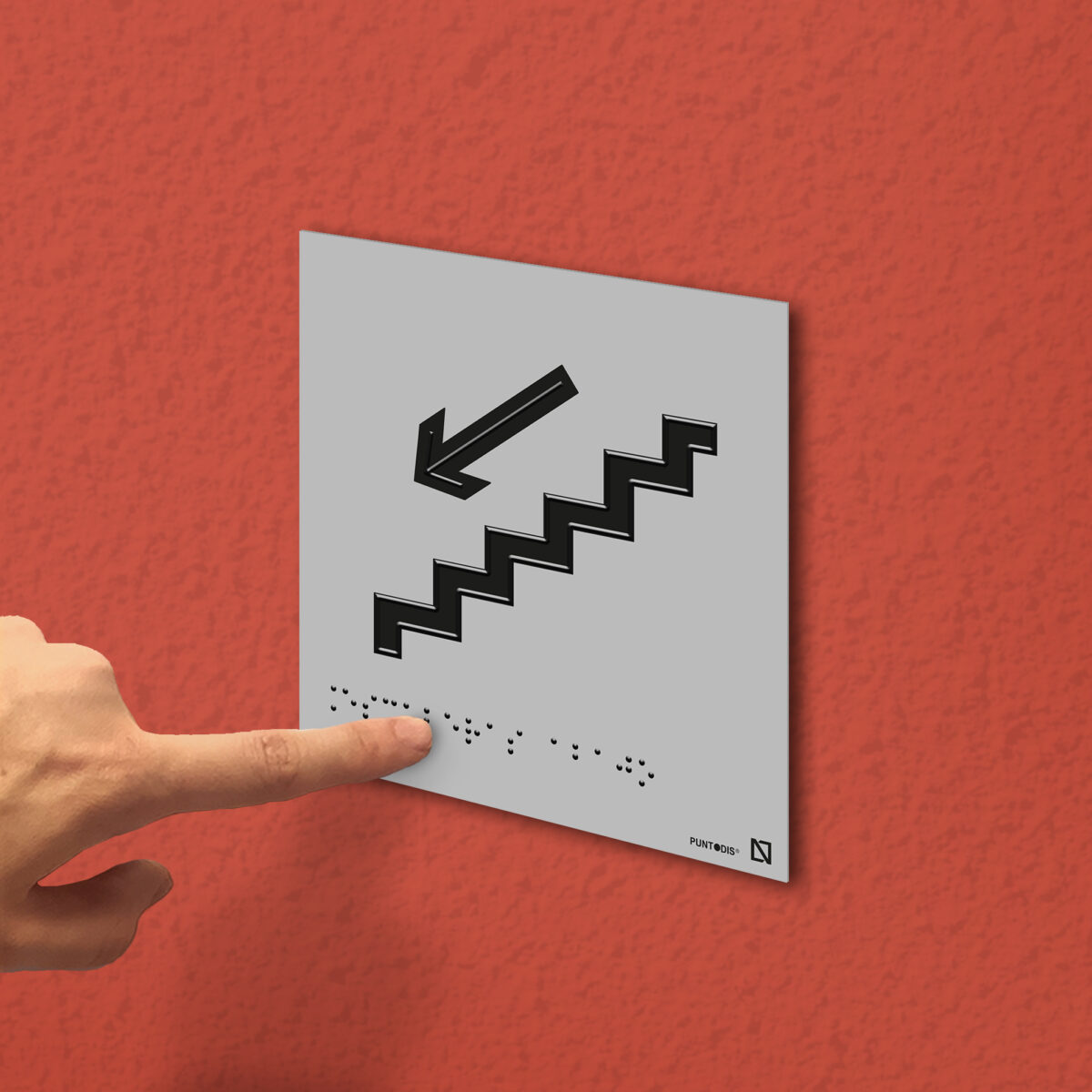 Ejemplo de colocación en pared de la placa