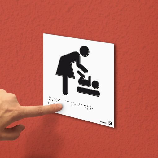 Zona cambiador de bebés mujer