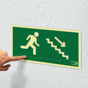 Ejemplo de colocación en pared de la placa