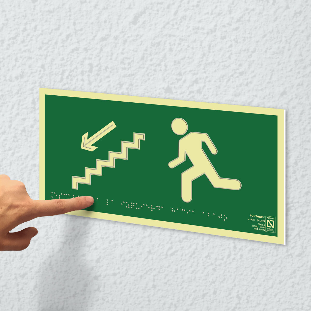 Ejemplo de colocación en pared de la placa