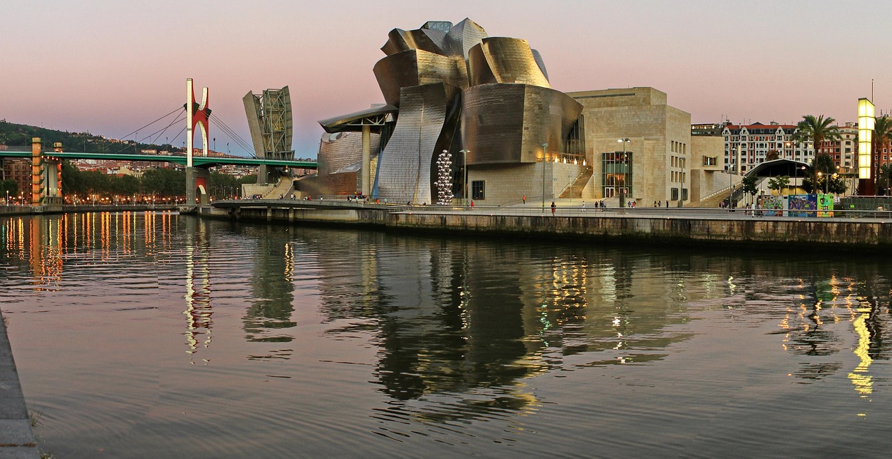 Vista panorámica del Museo Guggenheim Bilbao