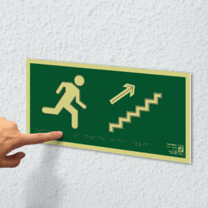 Ejemplo de colocación en pared de la placa