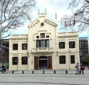 Fachada del ayuntamiento del Prat