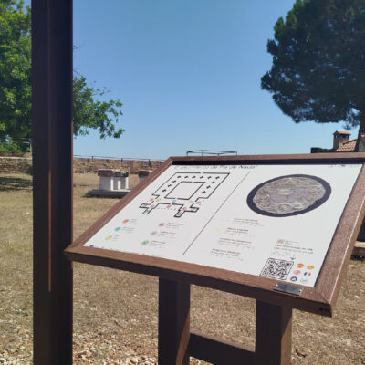 panel interpretativo del yacimiento de plan de nadal