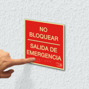 Ejemplo de colocación en pared de la placa
