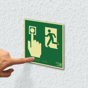 Ejemplo de colocación en pared de la placa