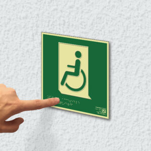 Ejemplo de colocación en pared de la placa